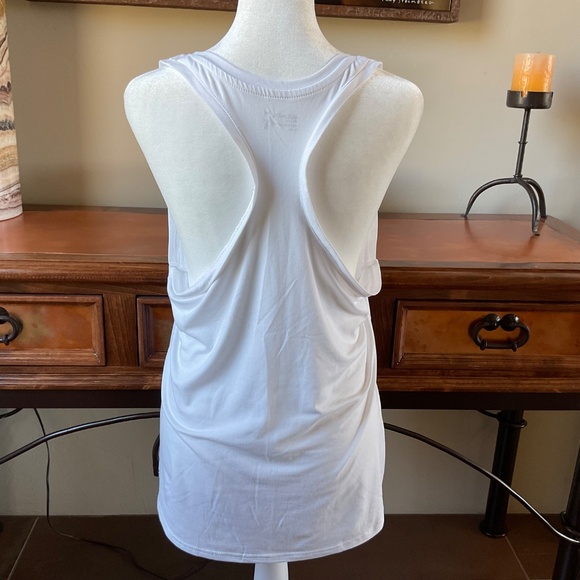 Jockey Racer Back Sports Tee. White. Size M - Picture 3 of 7